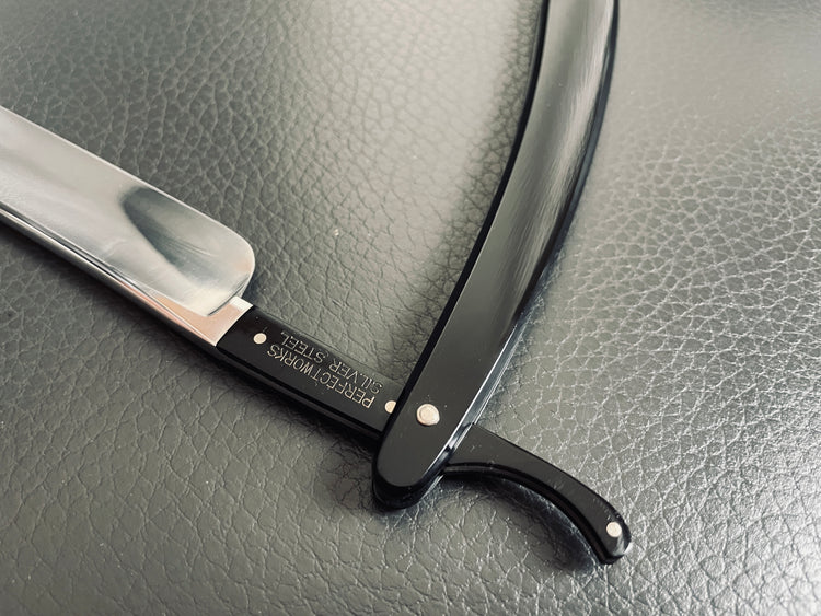 NOS (Tanifuji) Robuso silver steel vintage Japanese straight razor